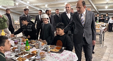 Başkan Altay Çumralıların Ramazan Bereketine Ortak Oldu