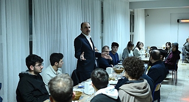 Başkan Altay Yatılı Eğitim Alan Lise Öğrencileriyle Sahurda Buluştu
