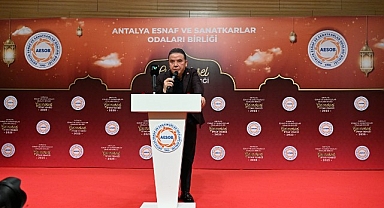 Başkan Muhittin Böcek AESOB'un geleneksel iftar yemeğine katıldı