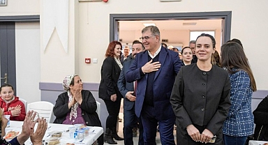 Başkan Tugay, ilk iftarda Ödemişlilerle buluştu “Yüreğimizdeki iyiliği çoğaltalım”