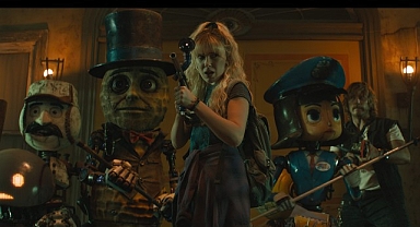 Başrollerini Millie Bobby Brown ve Chris Pratt’in Paylaştığı 