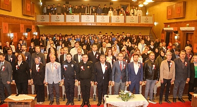 Bayındır'da İstiklal Marşımızın Kabulünün 104. Yılı ve Mehmet Akif Ersoy’u Anma Programı Yapıldı