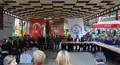 Burhaniye'de bayramlaşma töreni yapıldı