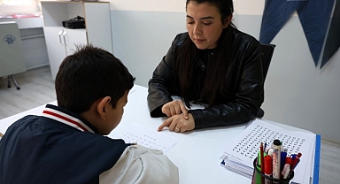 Büyükşehir Belediyesi Disleksi Merkezi Öğrencilerin Yanında