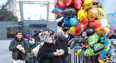 Büyükşehir’in iftar sofrası gönülleri buluşturuyor