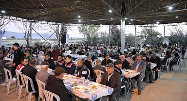 Didim Belediyesi vatandaşları iftar sofralarında buluşturmaya devam ediyor