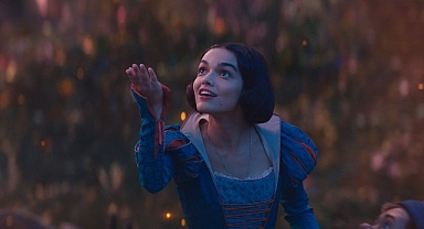 Disney'in büyülü dünyasından 'Pamuk Prenses' 21 Mart'ta sinemalarda!