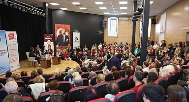 DR.Gülseren Bugdaycıoğlu'nun söyleşisi bakırköy'de yoğun ilgi gördü
