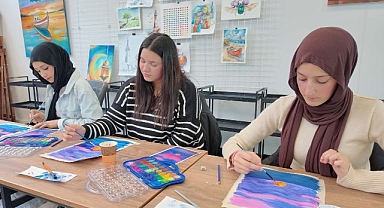 Dünya Ressamlar Günü'nde yeteneklerini keşfettiler