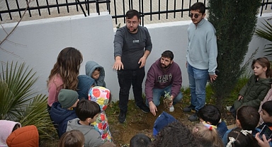 Egeli genç ziraatçılar, miniklere ata tohumlarının önemini anlattı