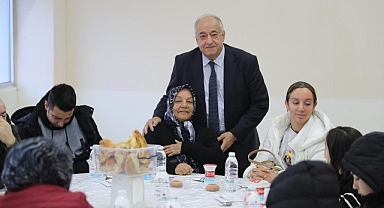 Gönülleri Buluşturan Sofrada İlk Oruçlar Açıldı