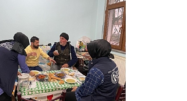 Kartepeli büyükler başımızın baştacı