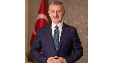 Kocaeli Büyükşehir Belediye Başkanı Doç.Dr.Tahir Büyükakın, 14 Mart Tıp Bayramı dolayısıyla bir mesaj yayınladı 