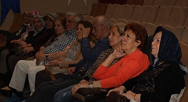 Kocaeli’de ilahiler gönüllere dokundu