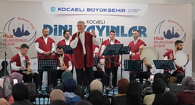 Kulakların da gönüllerin de pasını sildiler