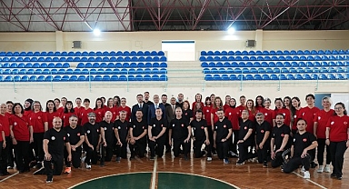 Maarif Orkestrası ve Halk Dansları Topluluğu, Öğretmenleri Kültürel Bir Yolculuğa Çıkarıyor