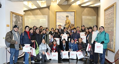 Manisa Büyükşehir Belediyesi, İzmirli Turist Rehberlerini Ağırladı