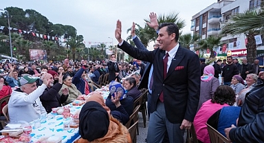 Ramazan’ın Bereketi Büyükşehir’in İftar Sofrasında Paylaşıldı