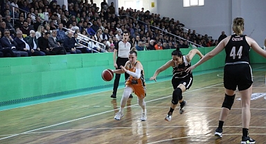 Şampiyon Gürespor.. - Ferhatoğlu Edremit Belediyesi Gürespor, 25 yıl sonra Süper Lig’de!