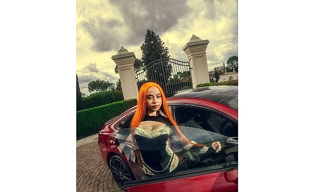 Yepyeni Mercedes-Benz CLA, Roma'daki yıldızlarla dolu dünya prömiyerinde etkileyici bir performans sergiledi