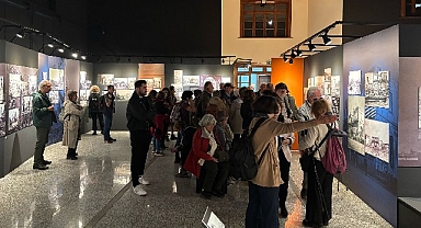 Yunan ziyaretçiler, Yanık Yurt sergisini gezdi