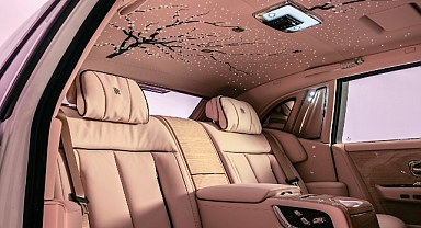 Anın Güzelliği: Rolls-Royce Phantom “Cherry Blossom”