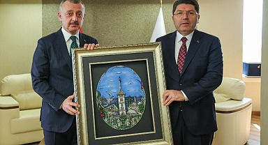 Bakan Tunç’tan Büyükakın’a ziyaret