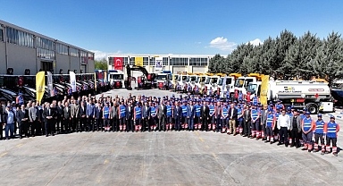 Başkan Altay: “100 Milyon Lira Bedelle KOSKİ’ye 24 Yeni İş Makinesi Daha Kazandırdık”