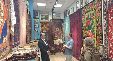 Başkan Altay Şehir Merkezinde Esnafları Ziyaret Etti