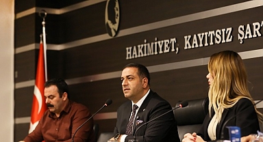 Başkan Erman Uzun Meclis’te Bir Yılı Değerlendirdi, Yeni Projelerin Müjdesini Verdi
