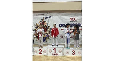 Bayraklılı sporcular 14 madalya ile şampiyonanın yıldızı oldu