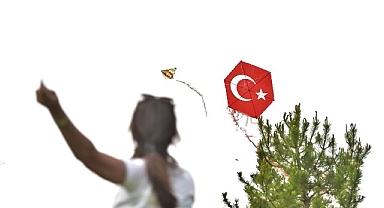 Bornova’da gökyüzü çocukların renkleriyle şenlenecek