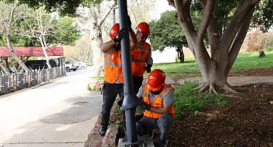 Büyükşehir Atatürk Parkı’nın ışıklandırmalarını yeniledi