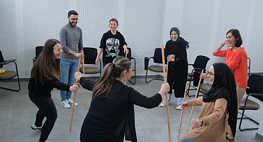 Büyükşehir’den sanat ve hayatı buluşturan atölye