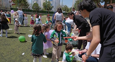 Büyükşehir Gençlik Meclisi Çocukların 23 Nisan Coşkusunu Paylaştı
