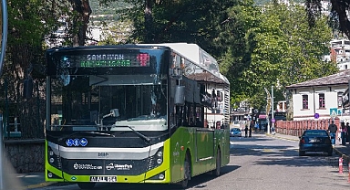 Büyükşehir'in otobüsleri ve tramvayda