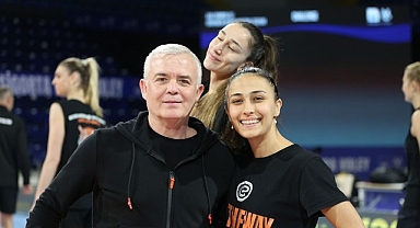 Eczacıbaşı Dynavit’in, AXA Sigorta Kupa Voley Kadınlar Yarı Finalde rakibi Vakıfbank