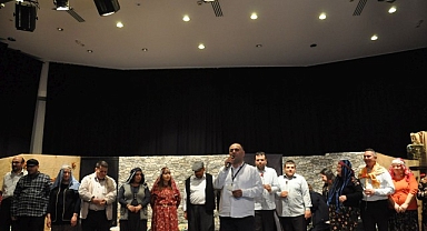 Ege Üniversitesi Toplum Ruh Sağlığı hastalarından tiyatro performansı