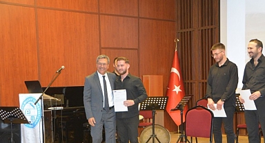 EÜ Konservatuarında