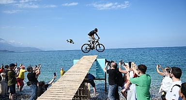 Gökyüzünden denize pedal çevirdiler