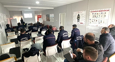 İtfaiye personeline 'asansörde kurtarma' eğitimi