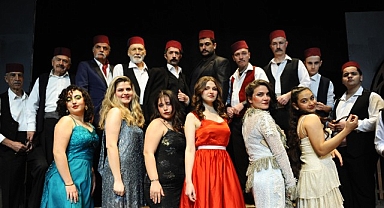Karşıyaka Belediye Tiyatrosu’nda perde kapanıyor