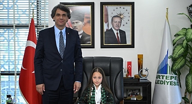 Kartepe’de Başkanlık Koltuğu Minik İkra’ya Emanet