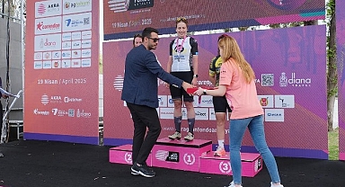 Kemer’de pedallar dostluk için döndü