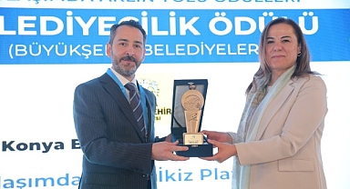 Konya Büyükşehir’in “Ulaşımda Dijital İkiz Platformu”na Belediyecilik Ödülü