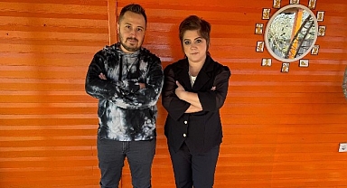 Mahmut Görgen, 'Universal Vibes' Albümünün 3. Video Klibini Yayınladı: Mahmut Görgen x Dilek Günay - Hasretin Kaldı Bende