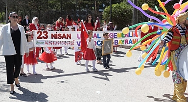 Miniklerin 23 Nisan Sevinci