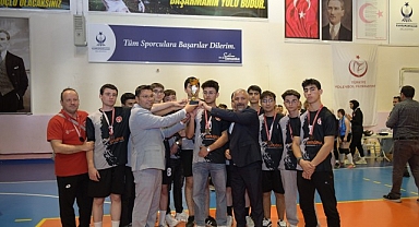 Okullar Arası Voleybol Turnuvası Tamamlandı