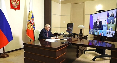 Putin'den Ekonomik Konulara İlişkin Toplantı