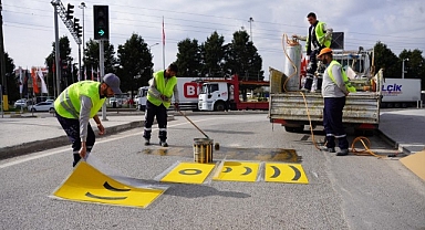  Yol ve yaya çizgileri yenileniyor